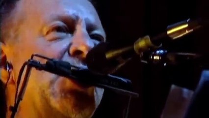 Leon Gieco - Hombres De Hierro