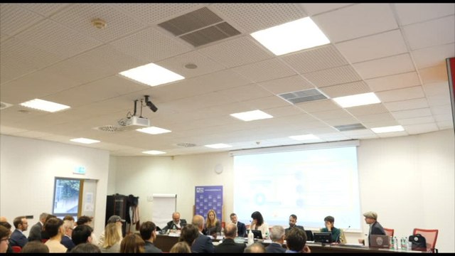 Confronto sull'evidenza scientifica sugli imballaggi in plastica