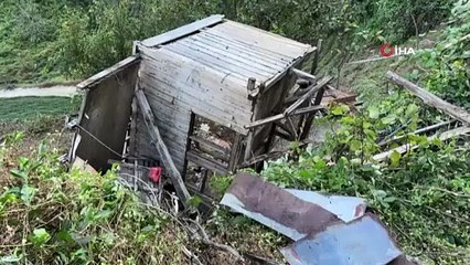 Rize’de ahşap yapı çöktü: 2 ölü, 1 yaralı