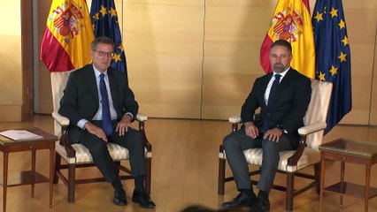 El PSOE cae al 32,6% en noviembre y reduce su ventaja a 10 puntos, mientras suben PP y Vox