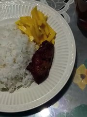 Menu hari rabu ' chiken wing fire+ rice+salad mangga