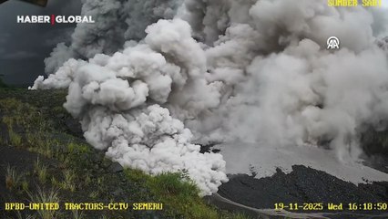 Endonezya'da Semeru Yanardağı'ndaki patlama nedeniyle alarm seviyesi en yüksek düzeye çıkarıldı