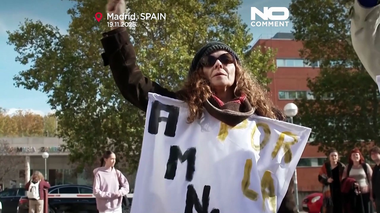 Uliczny spektakl upamiętnia bojowników o demokrację w Hiszpanii 50 lat po śmierci Franco