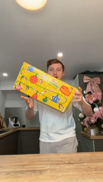 Calendrier de l’Avent saucisson Justin Bridou 😱✨🎉Moi qui suis un très grand fan de saucisson, je ne pouvais clairement pas passer à côté 😍🔥