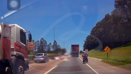 Imagens fortes! Vídeo mostra caminhão passando por cima da cabeça de motociclista na BR-116