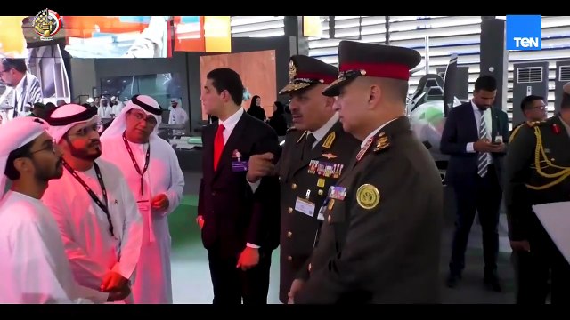 الفريق أحمد خليفة يعود إلى أرض الوطن عقب مشاركته فى فعاليات معرض دبى الدولى للطيران 2025