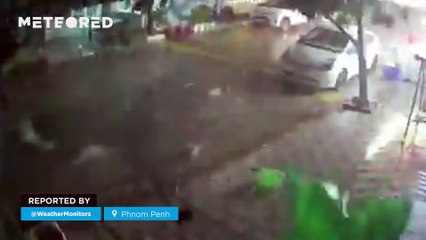 A tornado wreaks havoc in the streets of Phnom Penh, Cambodia