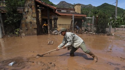 Dos personas continúan desaparecidas tras inundaciones en Bolivia