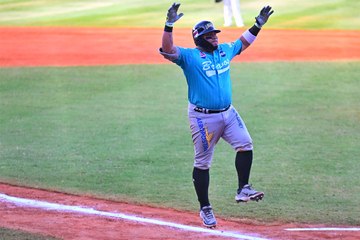 Ramón Cabrera emuló a su padre con HR en el Juego de La Chinita