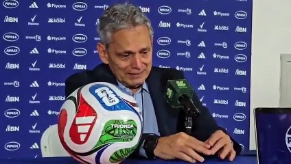 Las lágrimas desconsoladas del seleccionador de Honduras por quedarse fuera del Mundial