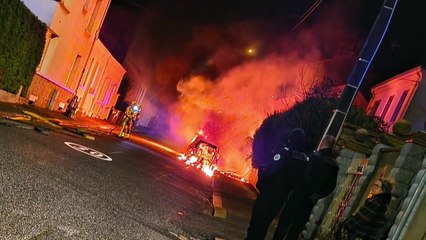 LE CREUSOT : 2 voitures en feu rue Condé