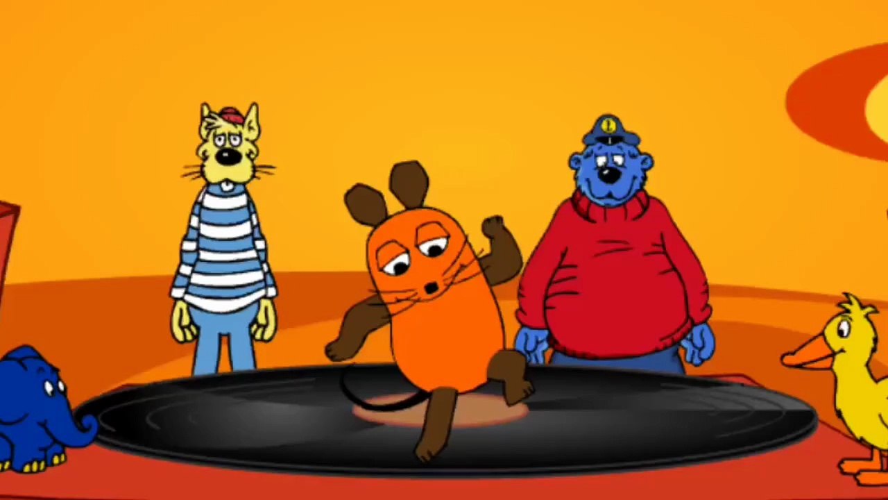 (OLD AND CRINGE) Die Maus dancing while I play unfitting music.