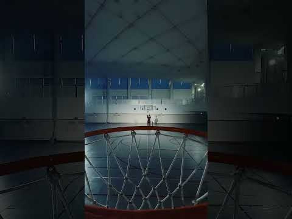 Humanoider toyota basketball-roboter (cue6) schafft neuen weltrekordwurf