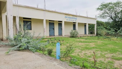 जमीन आवंटित व सीमांकन न होने से दो दर्जन हाईस्कूलों के लिए नहीं बन सके भवन