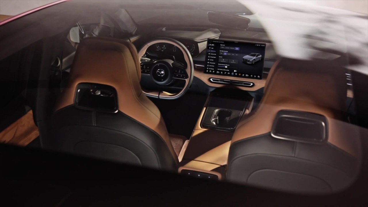 Zeitloses Design und moderne Funktionalität im Mazda6e - Interieur