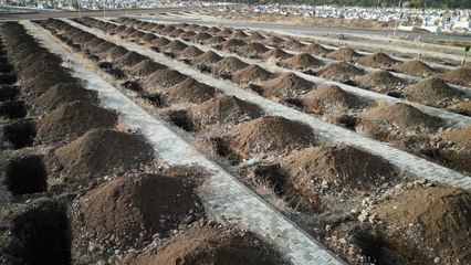 Erzurum'da dondurucu soğuklar öncesi '500 kışlık mezar' kazıldı