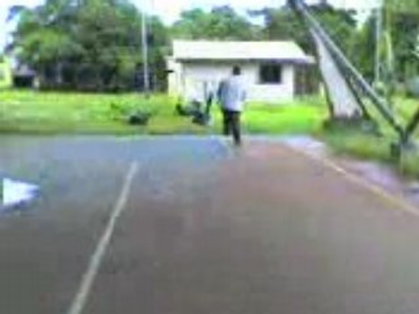 skateboard race