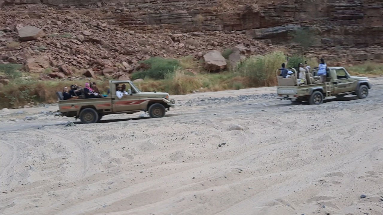 Tabuk’s hidden gem — Wadi Disah beauty 😍🌿
