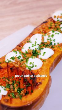 Butternut rôti au fromage frais de chèvre, miel et épeautre soufflé