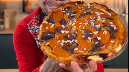 Tatin de Noël au butternut, oignons caramélisés et brie truffé