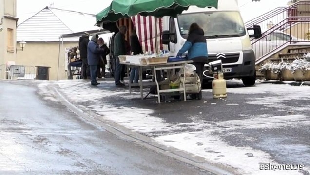 I primi fiocchi di neve sul polmone di Francia , l'Alvernia