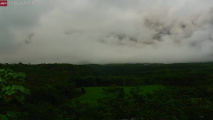Timelapse of Indonesia's Semeru volcano erupting
