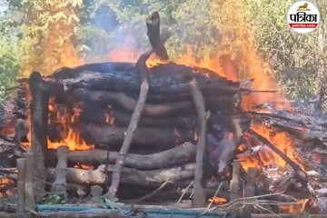 पूवर्ती में हिड़मा का अंतिम संस्कार