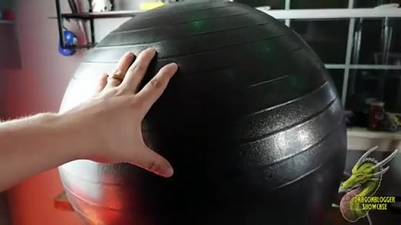 Review of the Best Exercise Ball: Stability Ball / Swiss Ball