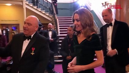 William e Kate partecipano al Royal Variety Performance