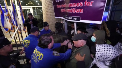 Hateful mob of anti-Israel protestors descend on NYC synagogue urging the 'resistance'