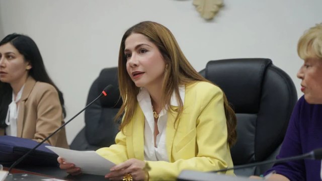 “Los niños no son combatientes, son víctimas”: Catherine Juvinao cuestiona doctrina militar tras bombardeos a disidencias