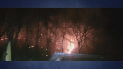 경기 연천군 전곡읍 산에서 불...진화 중 / YTN