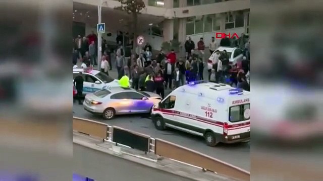 Sultangazi'de büyük skandal! Oto yıkamacı yolu işgal etti, ortalık karıştı