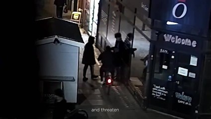 Moment police take down two knife-wielding robbers in London