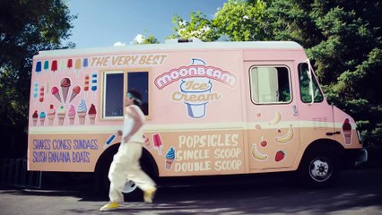 Benson Boone - Mr Electric Blue (Official Music Video)