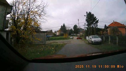 vlc-record-2025-11-20-15h23m16s-PICT0002.AVI-