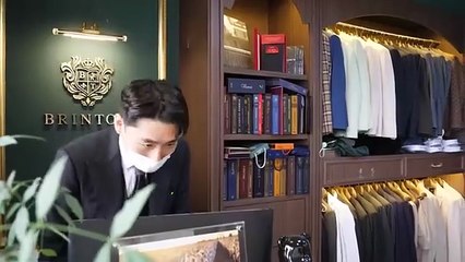 Custom suits making process by veteran tailor with 40 years of experience. Korean master tailor