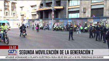 Policías de la CDMX cierran el paso a manifestantes de la Marcha de la Generación Z