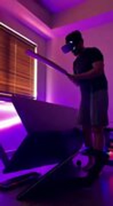 Man Playing VR Cricket Accidentally Hits His De...