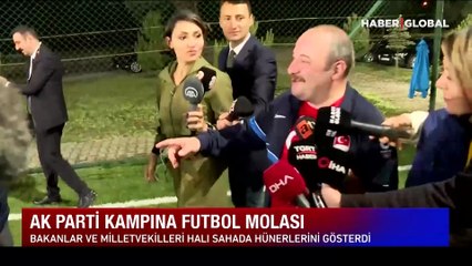 Bakanlar siyasete futbol arası verdi: Yeşil sahada stres attılar