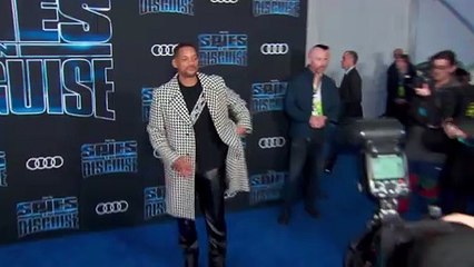 Usher Reacts To The 'Usher Bucks' Drama Going Viral