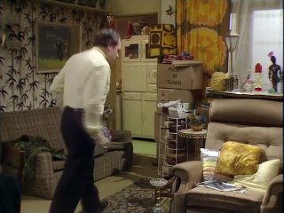 Only Fools And Horses S05E09 1988 - Dates.