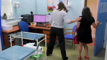 GPs Behind Closed Doors S09E08 MY5