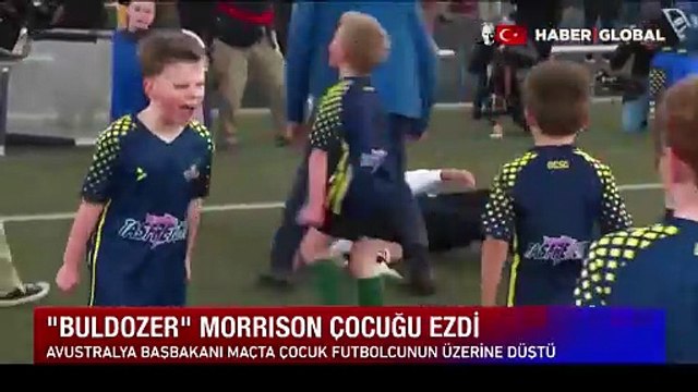 'Buldozer' lakaplı Avustralya Başbakanı Scott Morrison çocuğu ezdi!