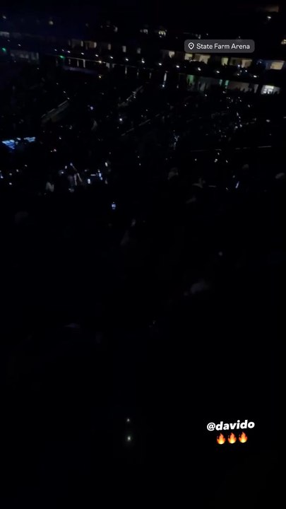 Davido performing “DAMIDURO” — LIVE at his SOLD-OUT 5IVE ALIVE TOUR + OFFICIAL BIRTHDAY CONCERT at the 21,000-capacity State Farm Arena, Atlanta! 💥5️⃣ATLANTA CAME ALL OUT TO CELEBRATE WITH THEIR SON! 🤩❤️#5iveAliveTour #DavidoAt33