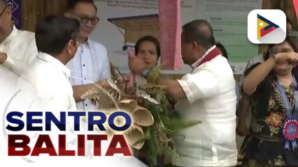 Bamboo waiting shed, binuksan na sa publiko ng DOST sa Laoag City, Ilocos Norte;  naturang waiting shed, may sariling solar panel at charging ports | ulat ni Rod Lagusad