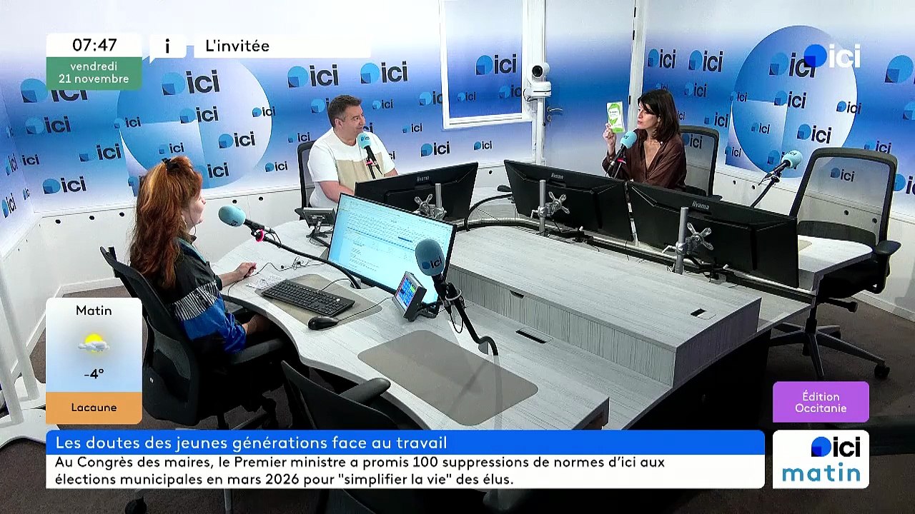 Lou Achard auteure du livre "On déserte" aux éditions Yves Michel
