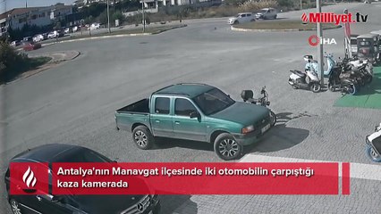 Araçlar hurdaya döndü... Kaza göz göre göre geldi!