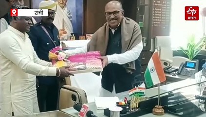 घाटशिला के नवनिर्वाचित विधायक सोमेश चंद्र सोरेन ने विधानसभा की सदस्यता ग्रहण की, जीत का इन्हें दिया श्रेय