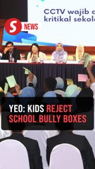 School complaint boxes 'failing', students left feeling exposed, town hall told